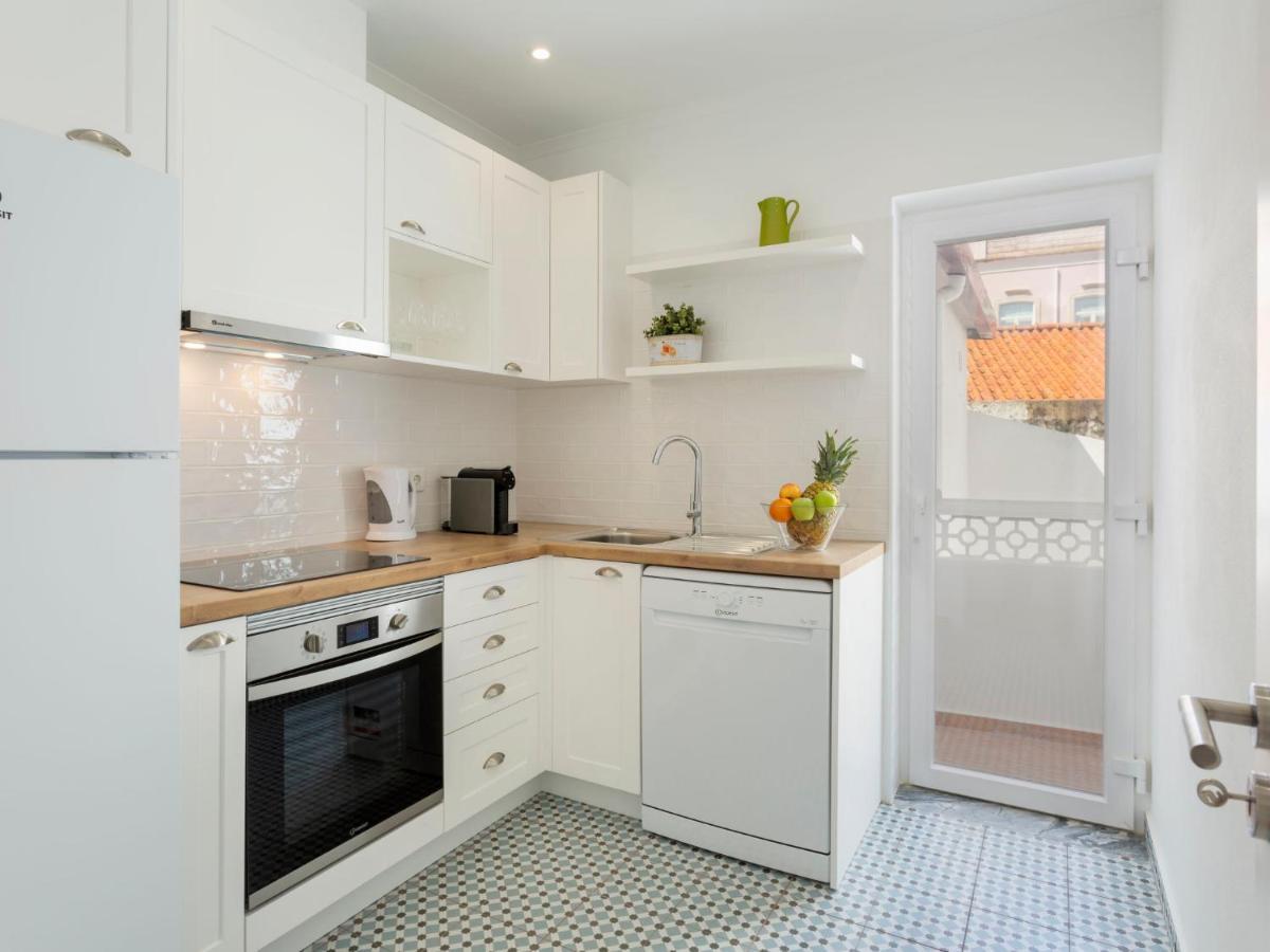 Dona Meia By Interhome * Lagos